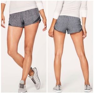 Hot hotty short. Size 6. Gray. 4 inch inseam